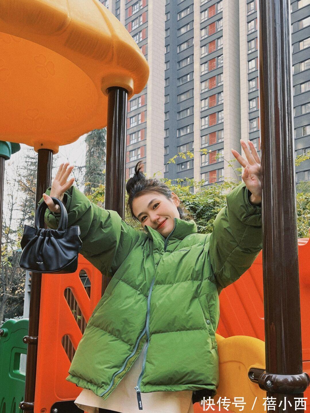 百搭|冬季最爱的短款羽绒服又火了,尤其是这5种颜色,特别大气百搭!