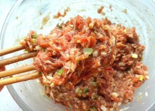 韭菜|调饺子馅有技巧,牢记“两放两不放”,饺子鲜嫩又好吃