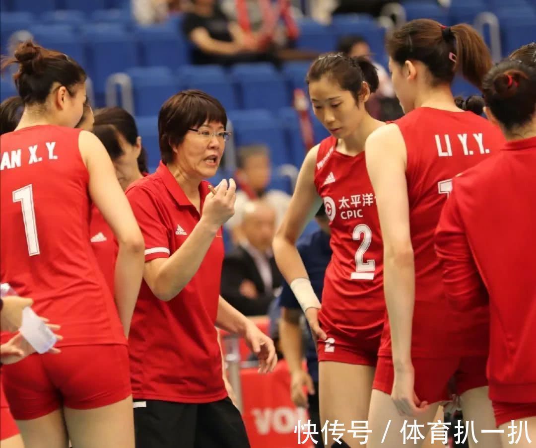 中国女排国家队|人民日报力挺女排!低谷时期的姑娘迎来好消息,谁敢再诋毁英雄?