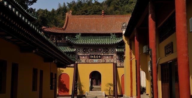 东林寺|中国最良心寺庙，门票免费斋饭随便吃管饱，但却禁止一种人进入