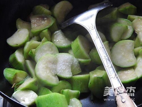 便秘|三伏天,73岁奶奶天天吃这菜,面色红润身体好,便秘也不见了