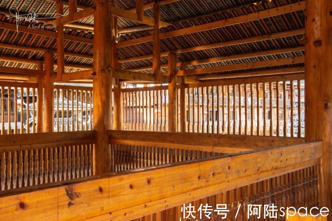 湘西|神秘的湘西腹地,这座没有一钉一卯的“係凤楼”,堪称建筑奇迹