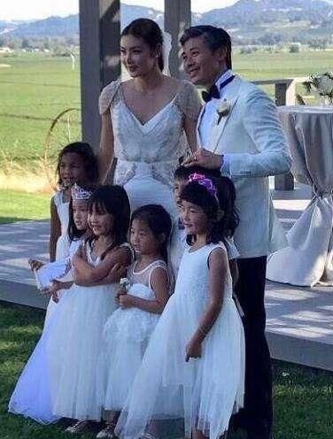 4年花7亿天王嫂，离婚后嫁美国大亨，今40岁膀大腰圆似李湘
