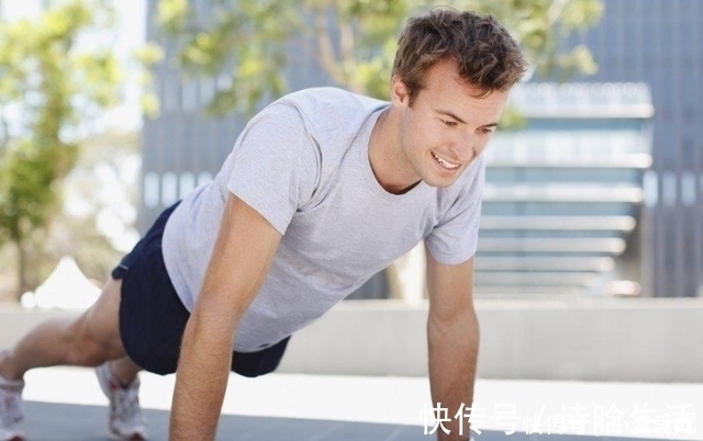 做俯卧撑|俯卧撑个数,或决定你的健康状况,你一次性能做几个,不妨自测下