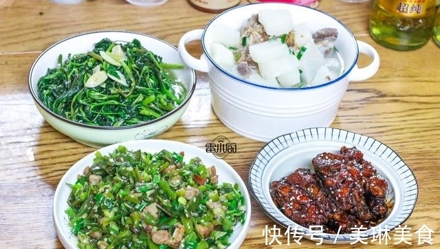 花40块钱做了4个家常菜,全家吃到打嗝,真划算!