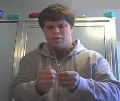 |搞笑GIF:结婚十五年没洗过 是时候该洗洗床单了