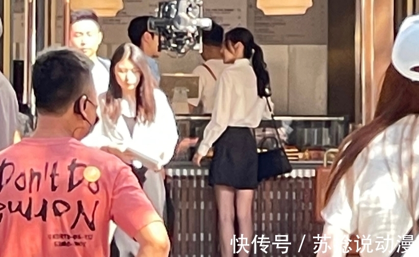 男主|baby兩檔綜藝在手,還進(jìn)組拍新戲好拼!男主路透一出:弟弟太嫩了