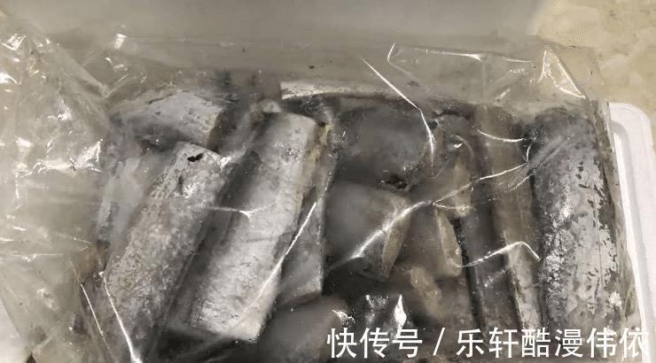 买带鱼,选肉厚的还是肉少的学会挑选技巧,买对带鱼做菜好吃