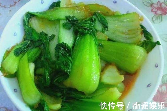 骨质疏松|比钙片还补钙的5道家常菜,老年人可常吃,助你轻松远离骨质疏松