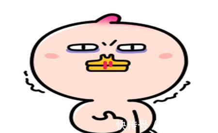 |幽默笑话：丈母娘正在暴打老丈人，小舅子坐在沙发上悠闲地吃瓜子