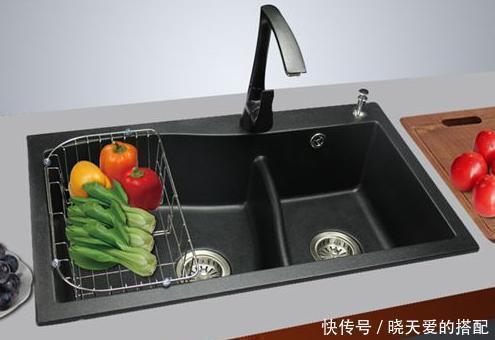 水槽|越来越多人厨房不装不锈钢水槽了，如今回家都装这种，太聪明了