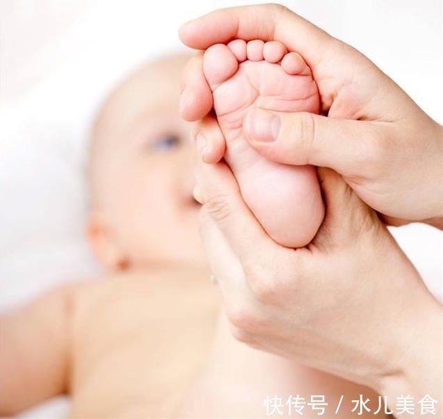 宝宝|什么是扁平足?适合扁平足的运动方式有哪些?