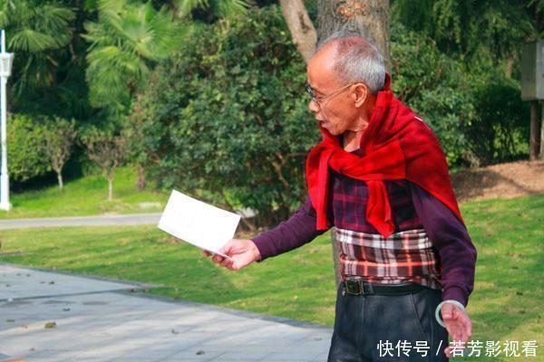 为何岁数大的人身上有老人味？建议：过五十岁后，有几件事要少做