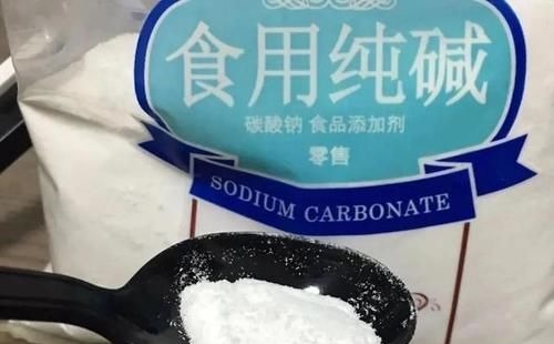 做馒头时，有人放糖，有人放碱面，到底应该放什么？