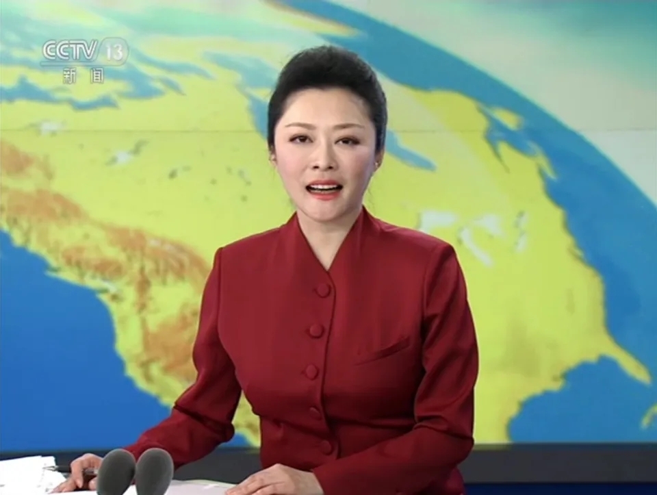 新聞直播間|央視女主持人的出鏡服裝,踩雷最多的非紫凝莫屬,早期真無(wú)力吐槽