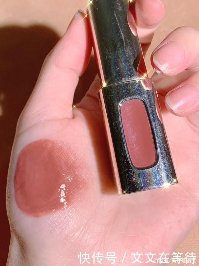 讲道理，“板栗奶茶”才是今年最火的口红，比小辣椒还适合黄皮涂