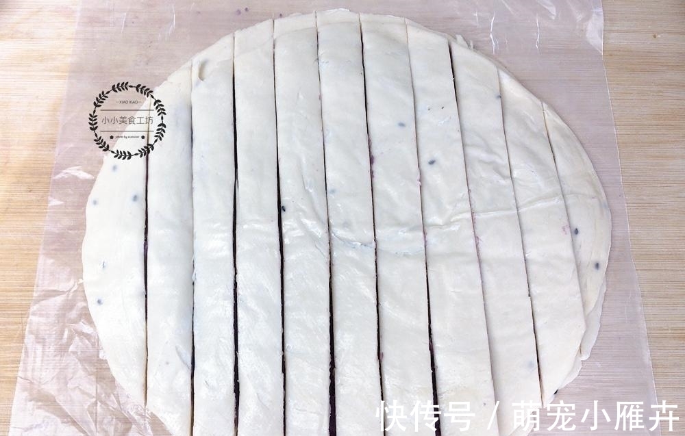 2个紫薯2张手抓饼,教你做美味紫薯卷,无水无油,香甜酥脆真好吃