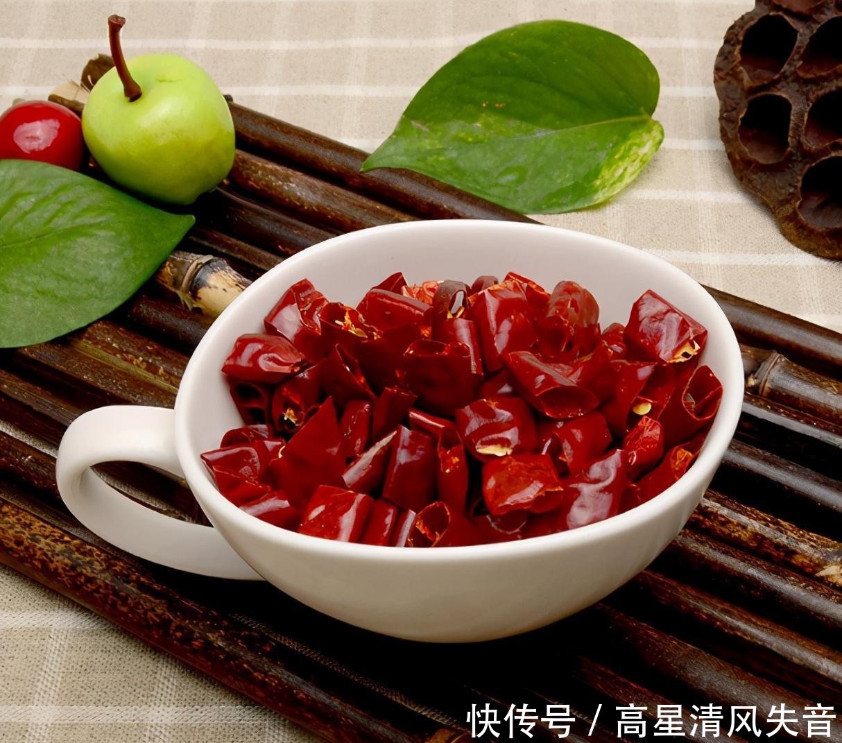 土豆炖牛腩家常做法:牛腩软烂,土豆软糯易消化,营养不流失!