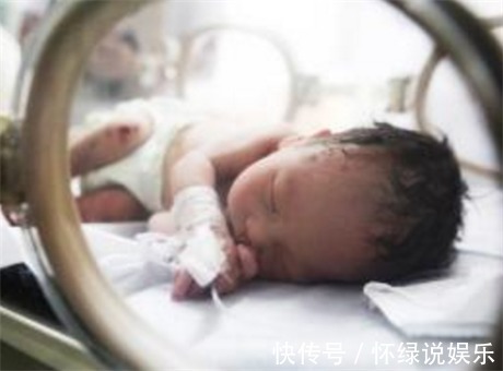 剖腹产|超过预产期2周,胎儿迟迟没动静,剖腹产后整个产房都愣了