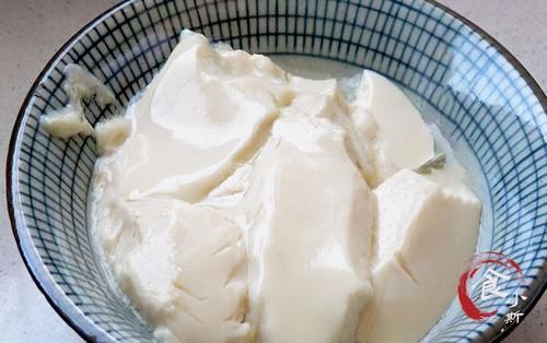 豆腐脑|自制豆腐脑,几乎无失败,冬季早上喝一碗热乎乎的豆腐脑,太舒服