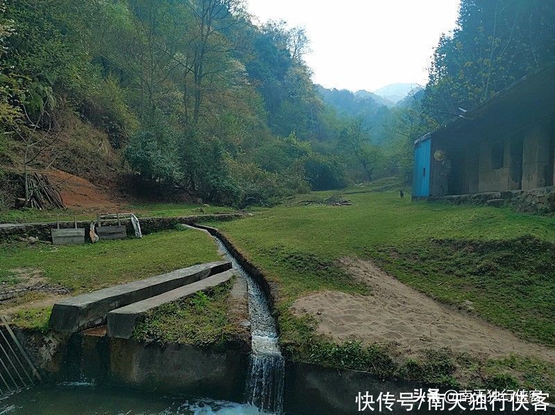 云南的白云大沟，堪比红旗渠，是徒步爱好者的天堂