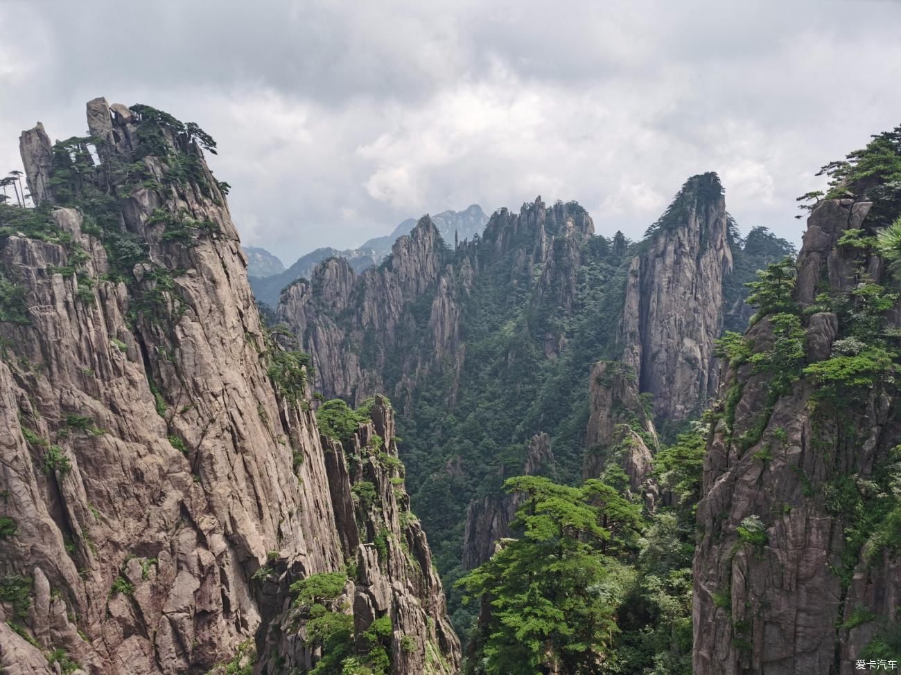 始见黄山，方知山景之美！