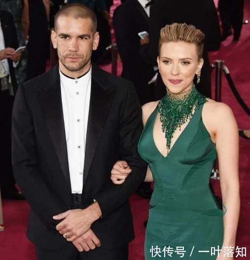 斯嘉丽约翰逊和丈夫科林乔斯特有了第一个孩子