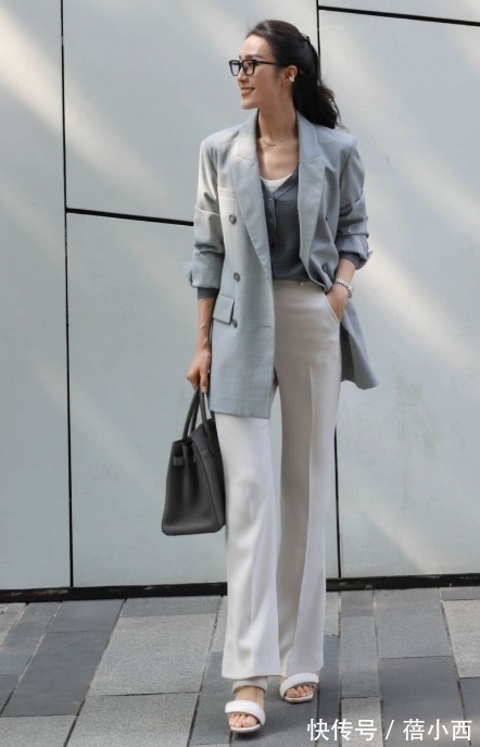 半身裙|奔三奔四的女人，穿西装要懂得这3个法则，人人都夸你优雅又得体