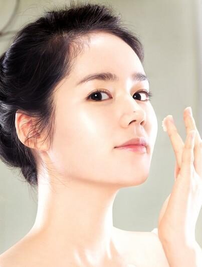 女生 女生护肤的那些事:每天只需做好这一点,白皙皮肤拿来吧你