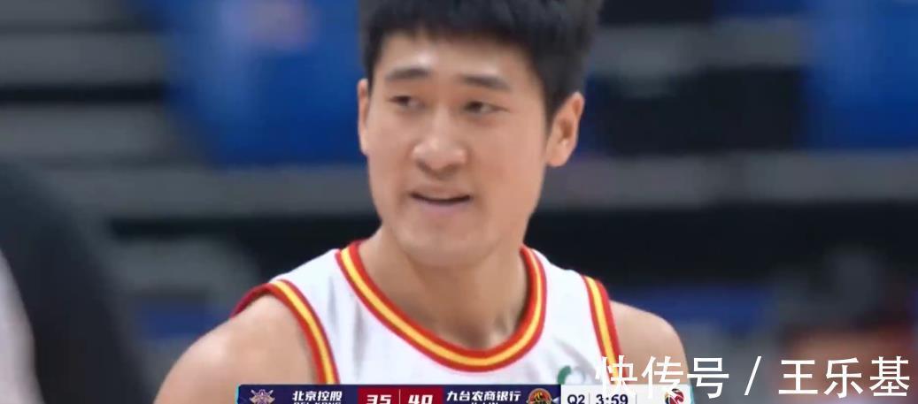 姜宇星|北控遭挨打,姜伟泽疯狂甩狙连中靶心,急得对方情绪暴涨险遭重罚