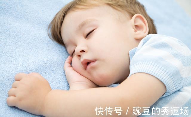 午睡|暑假睡午觉很有必要,孩子睡觉时间不宜过长过短