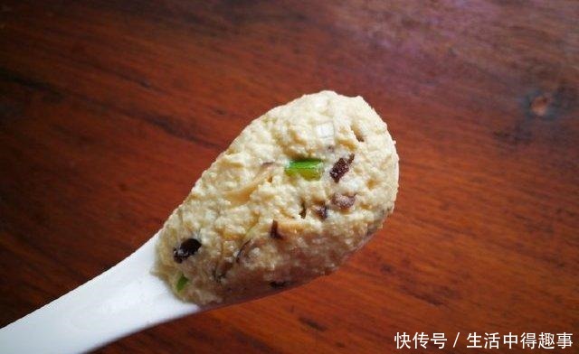 豆腐创意吃法,鲜香下饭,比肉还受欢迎,上桌孩子抢着吃!