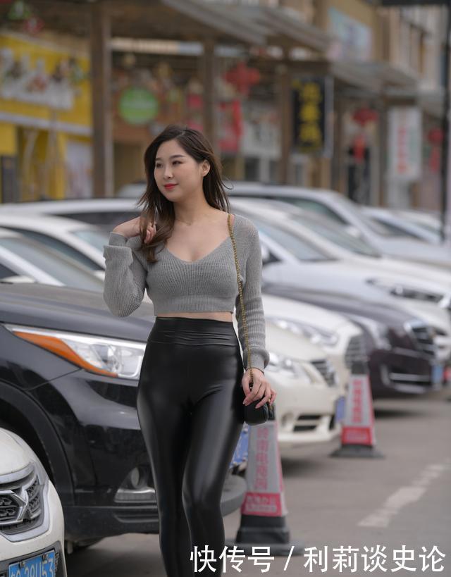 针织衫|穿着皮裤美不美，搭配针织衫试试，造型就会告诉你答案！