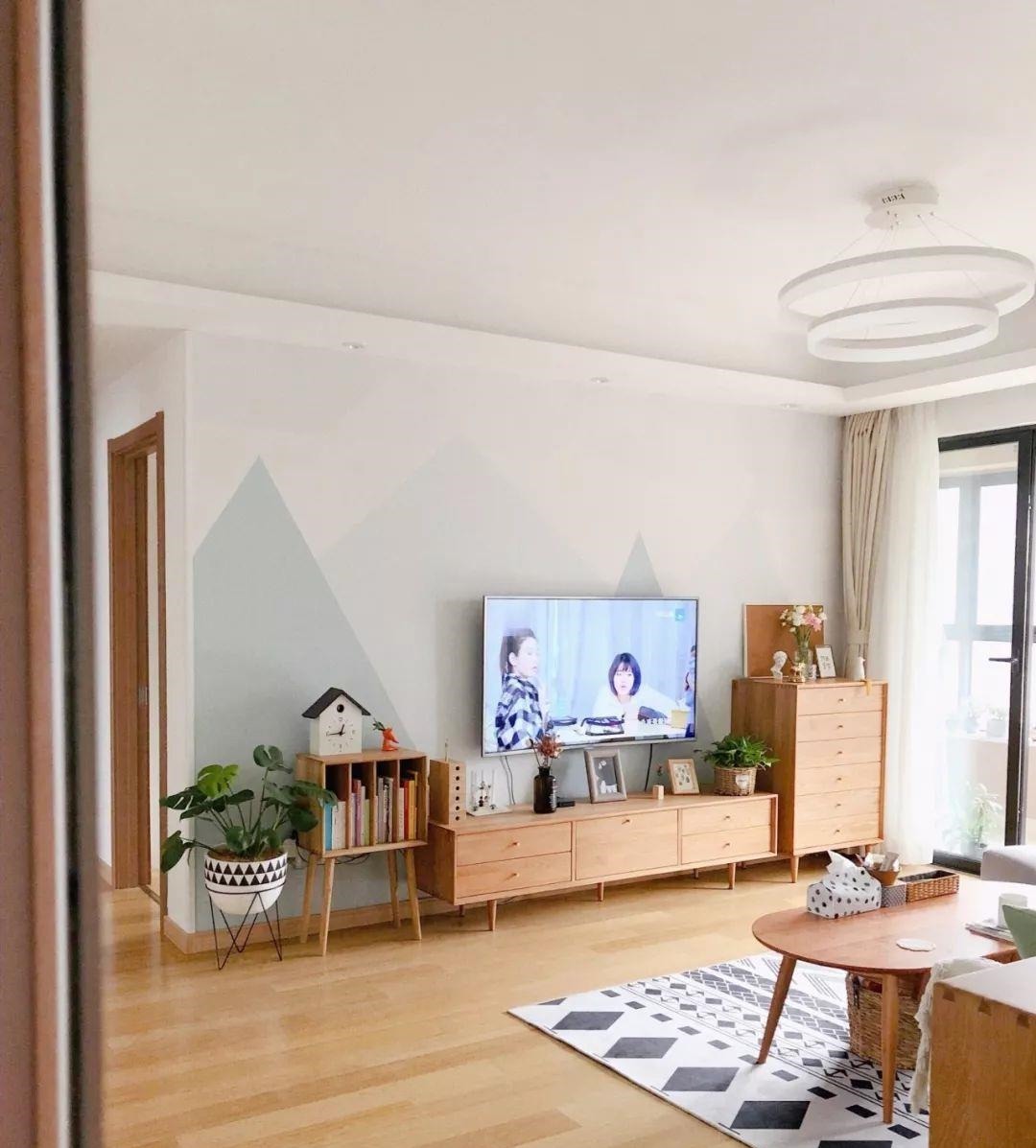 铝合金|都2021年了,你家还在用瓷砖踢脚线?答应我,请把它换了吧!