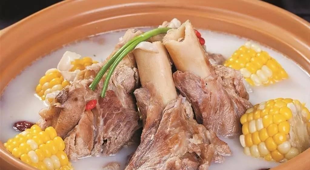 女孩|8岁女孩脾胃弱发育难?提醒:2种汤别给孩子喝,伤脾胃孩子难长高