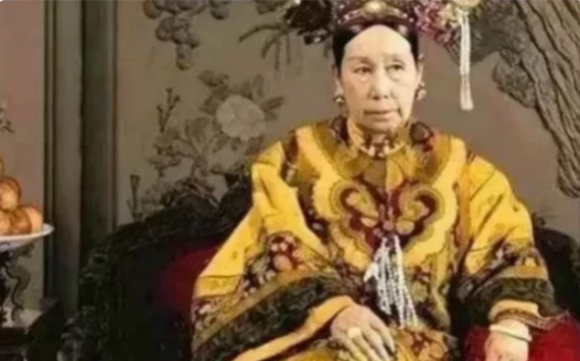慈禧非常|慈禧年轻时究竟有多美？五世外孙女曝光，两人简直如出一辙
