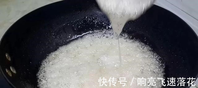 糯米水|芝麻糯米粉这样做，大勺一搅，做出好吃的软糖片，平时待客全靠它！