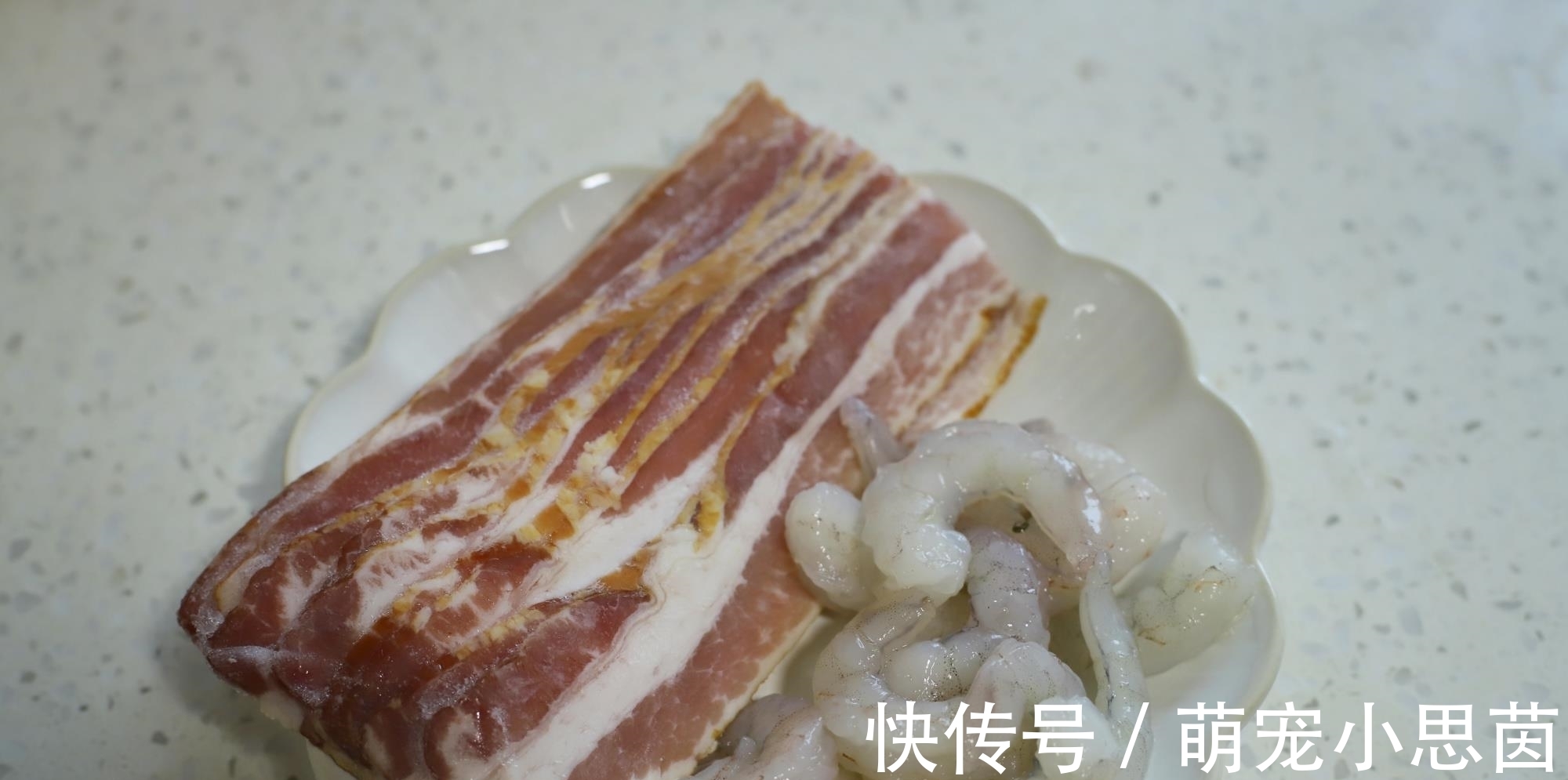 发圈|母子2人的早餐,发圈引来无数点赞,网友:简单也可以很有仪式感