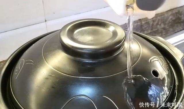 超过|草鱼这种做法你吃过吗?我家一周做3次,饭店都吃不到,超过瘾