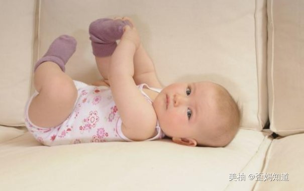 小夜灯|2岁女宝“性早熟”，只因平时一个坏习惯，家长悔不当初