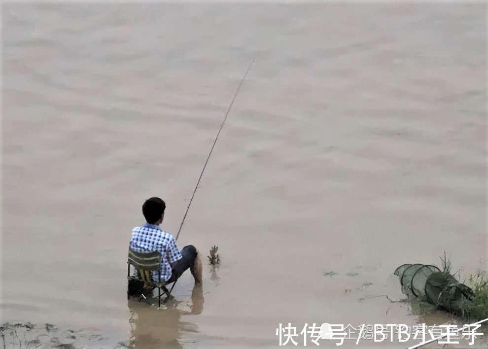 冬季野钓用这种钓法，抗流水，鱼口信号明显，渔获翻倍