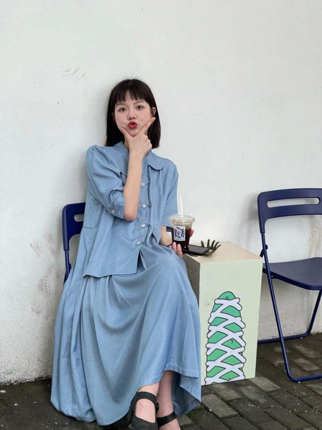 t+|日常出门这样穿，衬衫搭配短裤，比小众还高级时髦