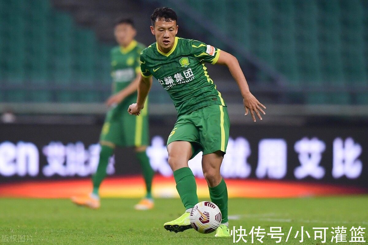 李霄鵬|李霄鵬已開(kāi)始考察新人：重點(diǎn)關(guān)注后腰+右后衛(wèi) 6小將成國(guó)足備選？