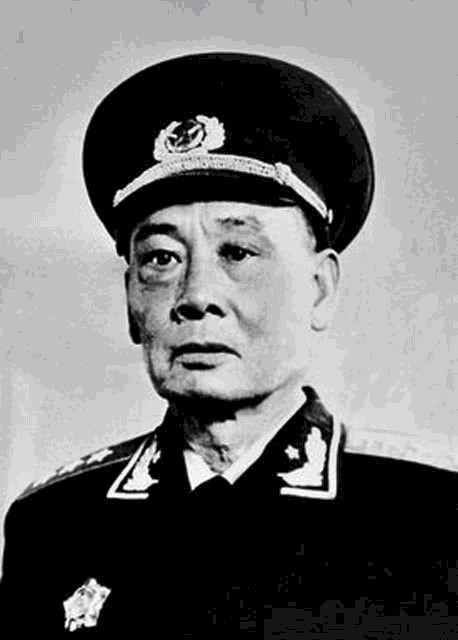 此人|此人手无一卒,却令手握九万重兵的三将弃军出走国外,由他再率部起义