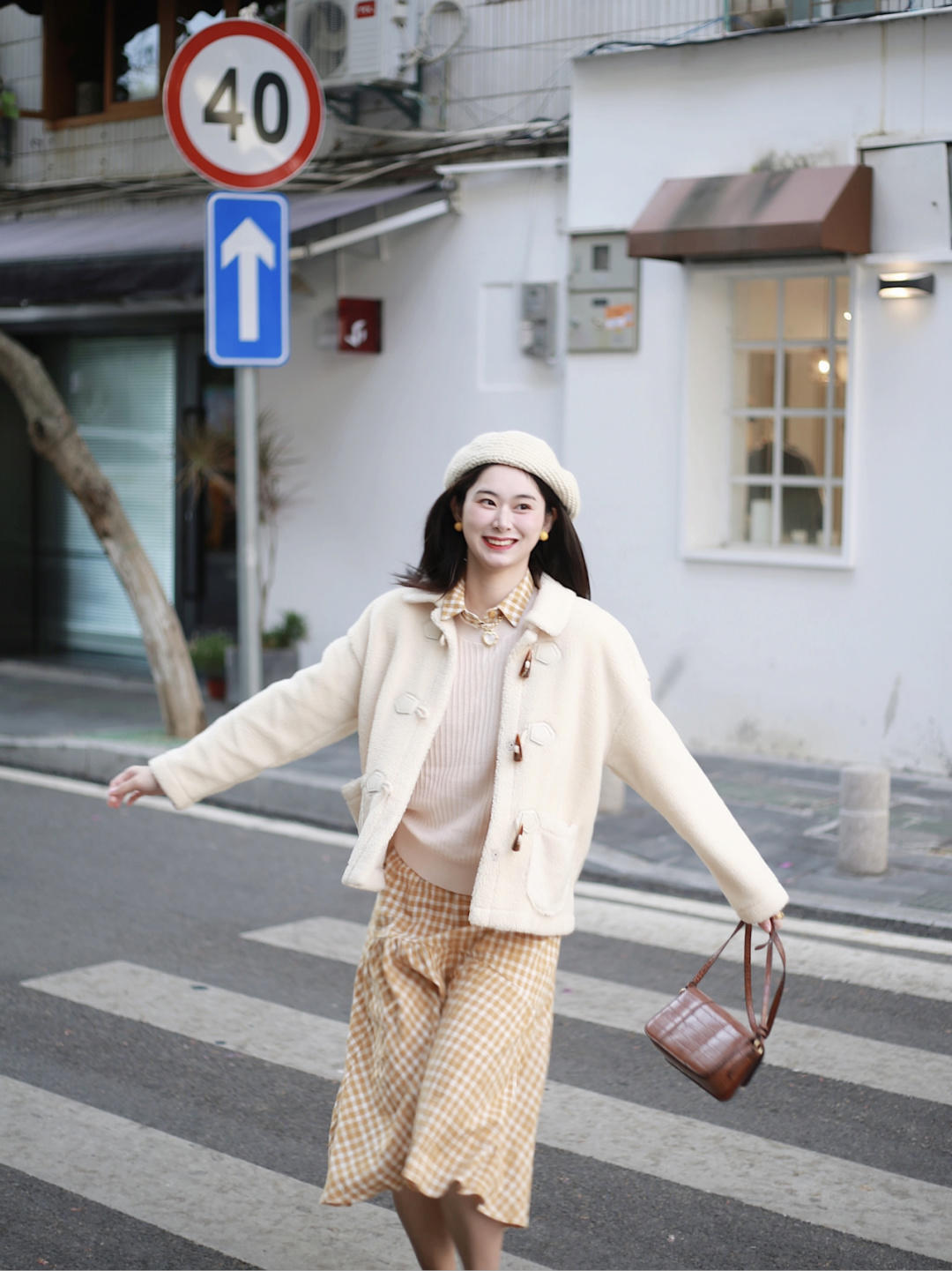 外套 暖和舒适的羊羔绒外套你get了吗?白色温柔大气,穿出软糯糯感