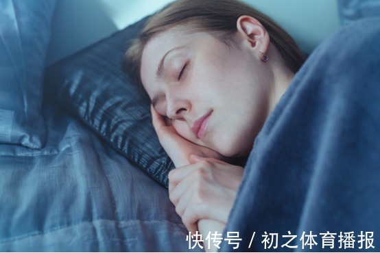 十二时辰|半夜3点醒,肝不好,5点醒,肺不好!四招远离失眠,一觉到天亮!