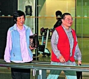 家庭|倪匡身高1.64米,初中毕业,事业家庭双收,这辈子不要太爽哦