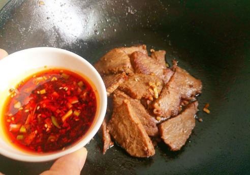 这菜再贵也要吃,1周必做2次,太好吃了,还没出锅,儿子就馋哭了