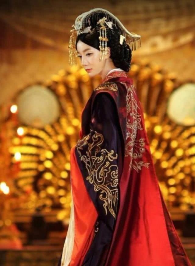 历史|历史上聪明的妃子，病危时用了一计，让皇帝至死都对她念念不忘