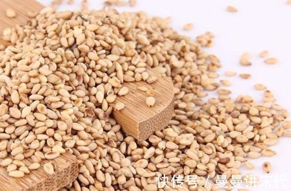 花盆里撒一把,不用再施肥,花儿仍然可以叶片翠绿,花开得更久